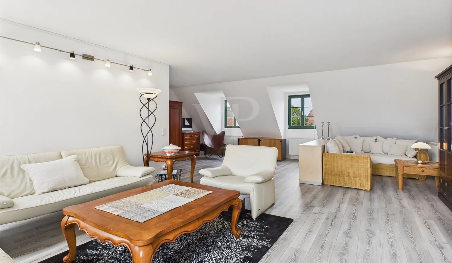 Großzügiges Wohnzimmer