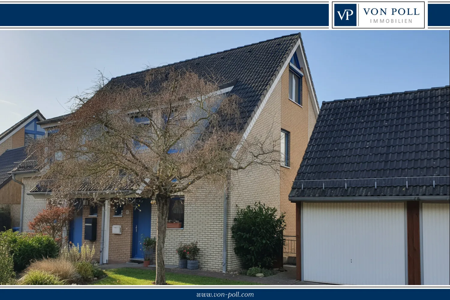 Hausansicht mit Garage