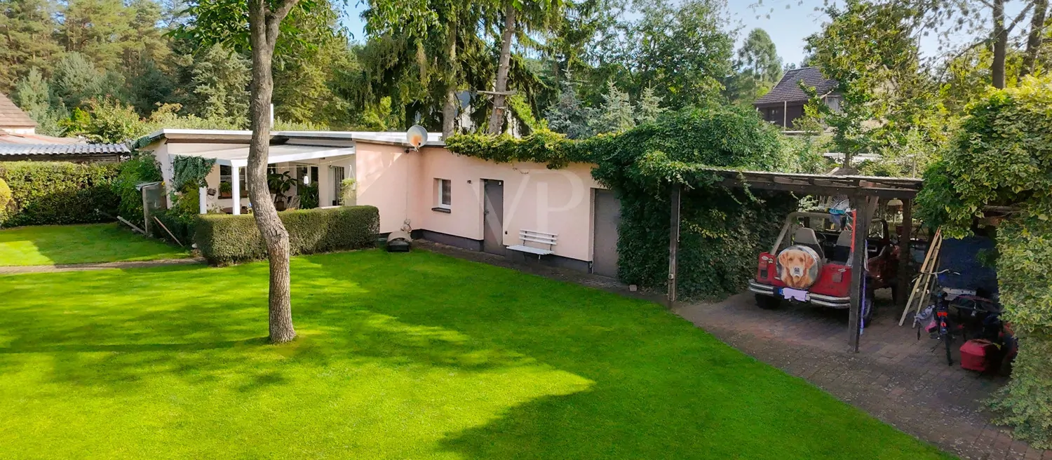 vermietetes Nebengebäude (Drohnenaufnahme)