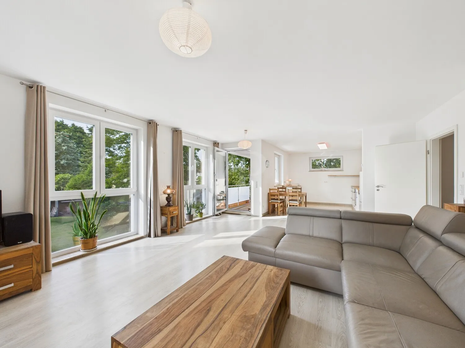 Ca. 48 m² Wohnen und Kochen