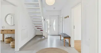 von_poll_real_estate_property_25206074_image_2