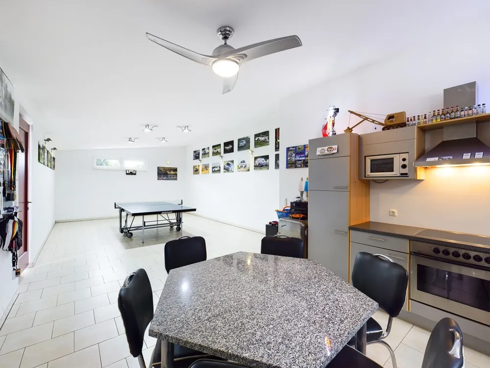 Vereinslokal/ Großraumbüro/ Werkstatt/ Hobby