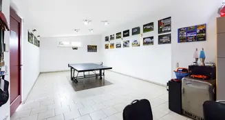 von_poll_real_estate_property_25206066-PRAXIS_image_3