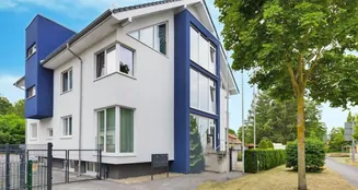 von_poll_real_estate_property_25206066-PRAXIS_image_0