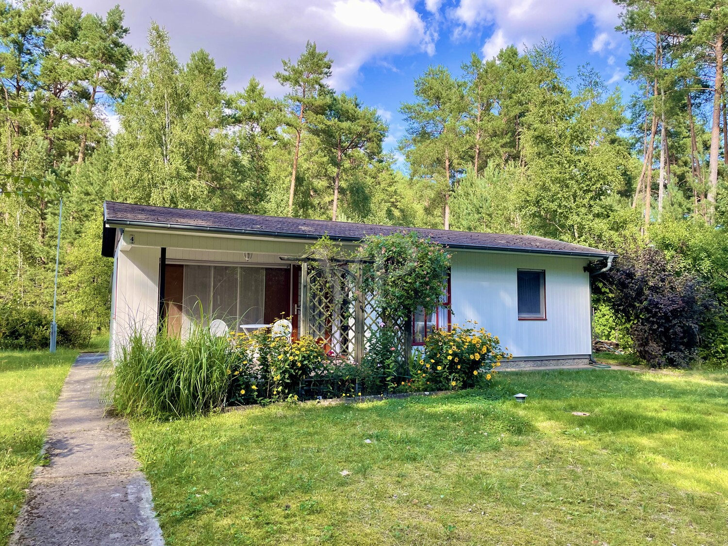 Weg zum Bungalow