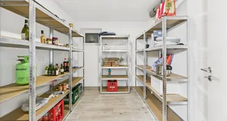 von_poll_real_estate_property_25206063_image_16