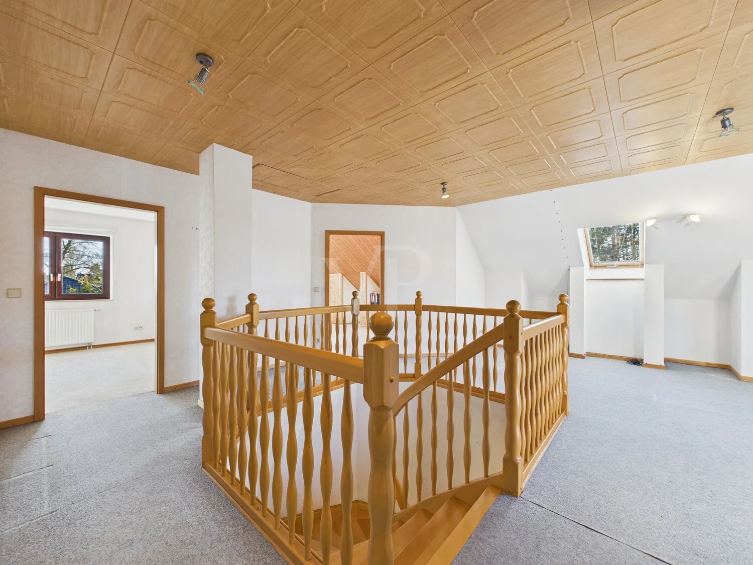 Flur / Galerie im OG