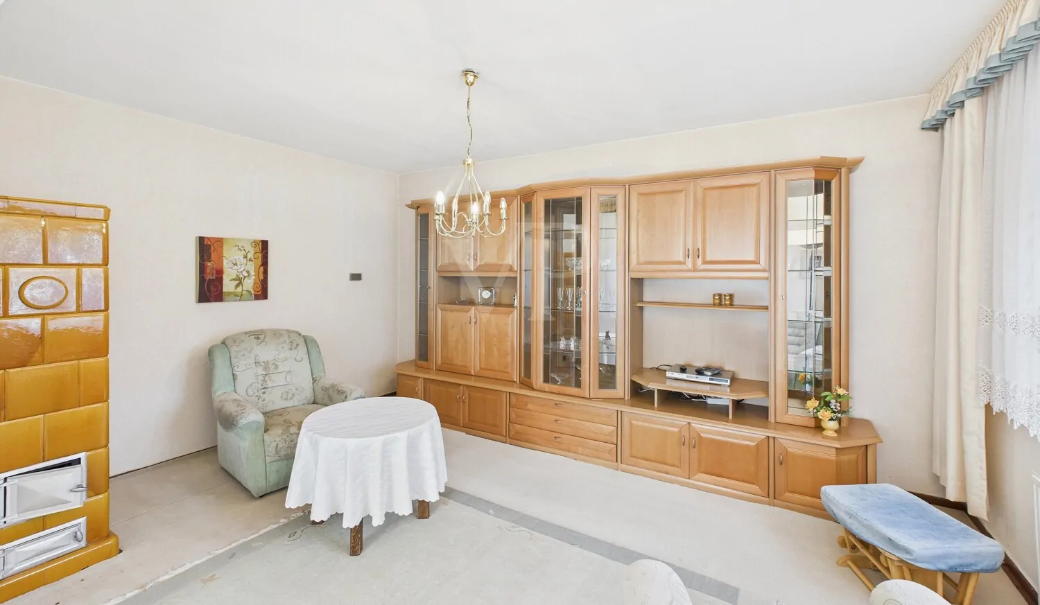 CAM02927G0-PR0245-STILL009