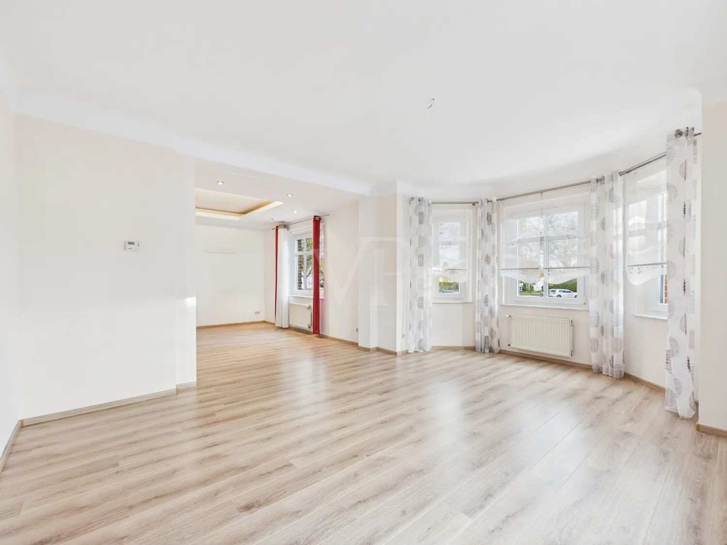 Blick in das Wohn-/ Esszimmer