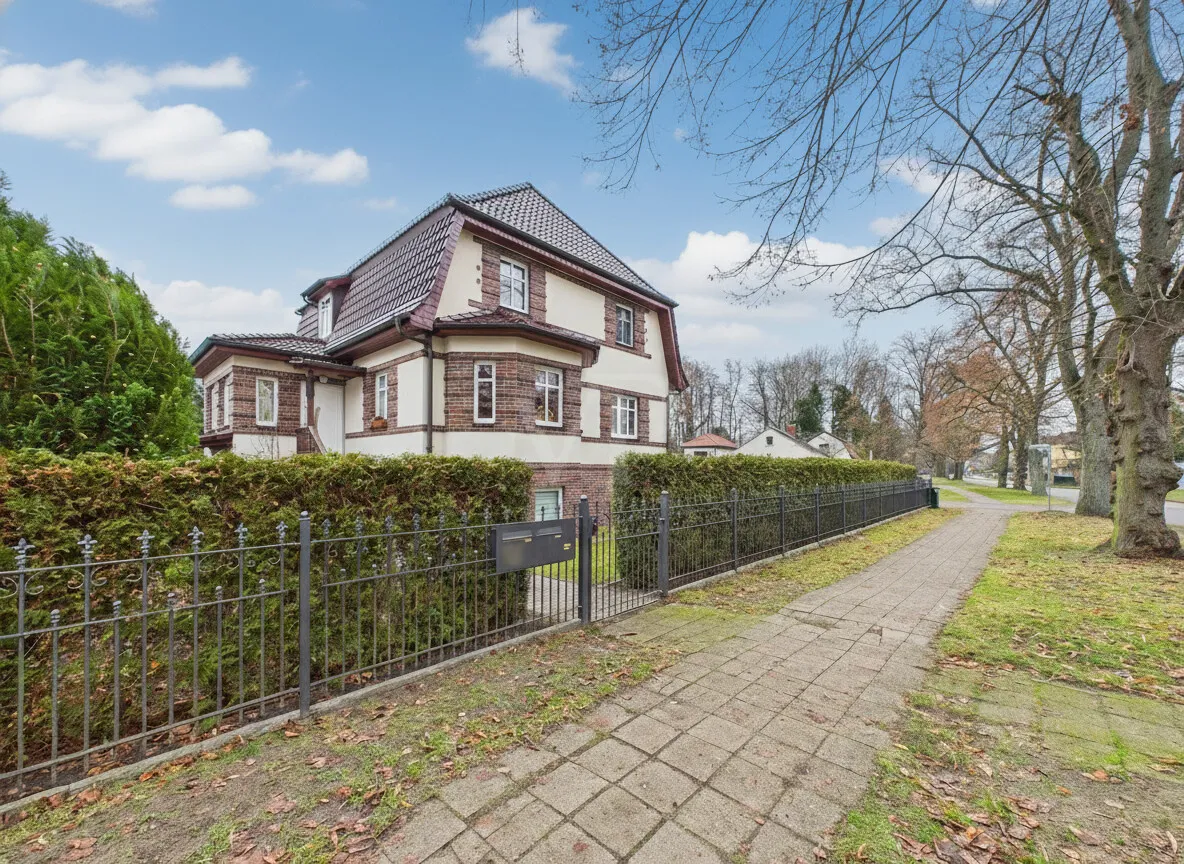 Hausansicht von der Straße
