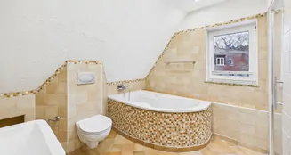 von_poll_real_estate_property_25206087_image_7