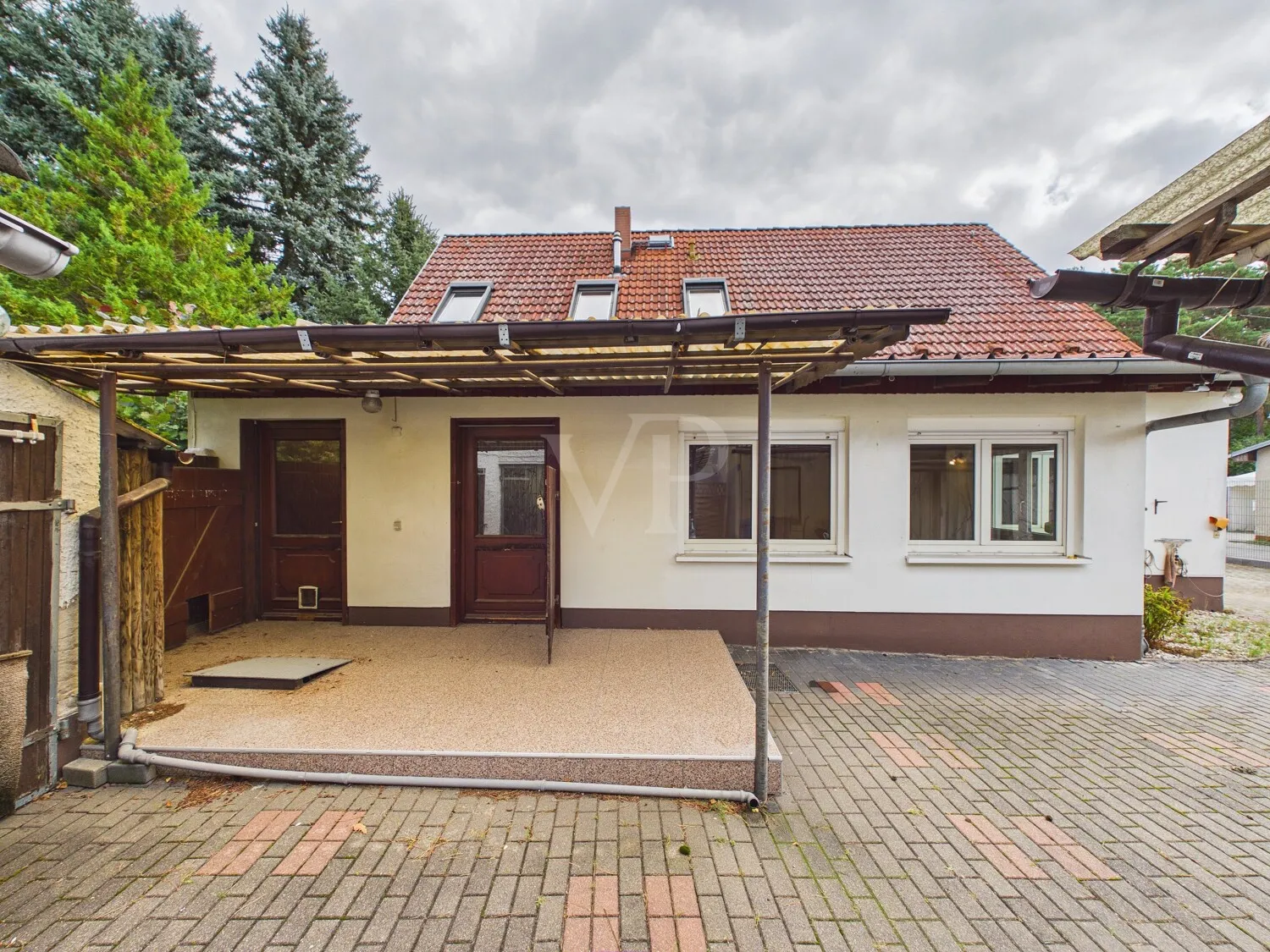 Blick auf den Hauseingangsbereich