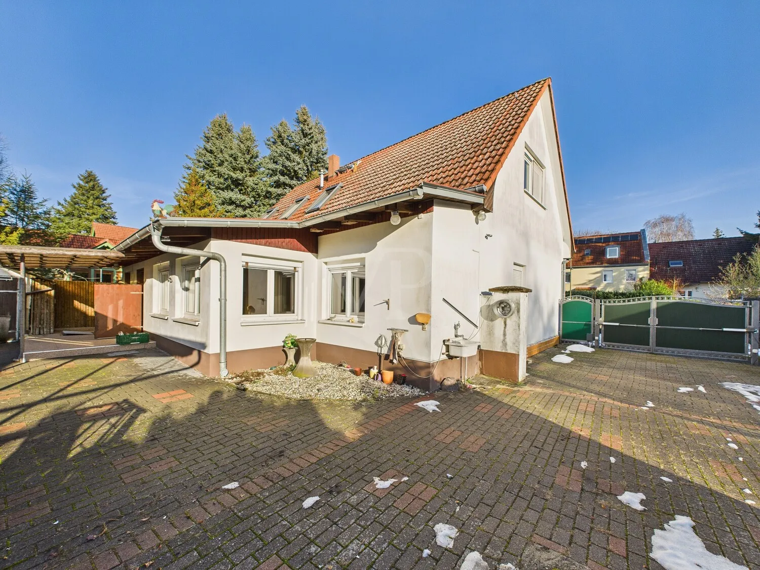 Hausansicht von hinten