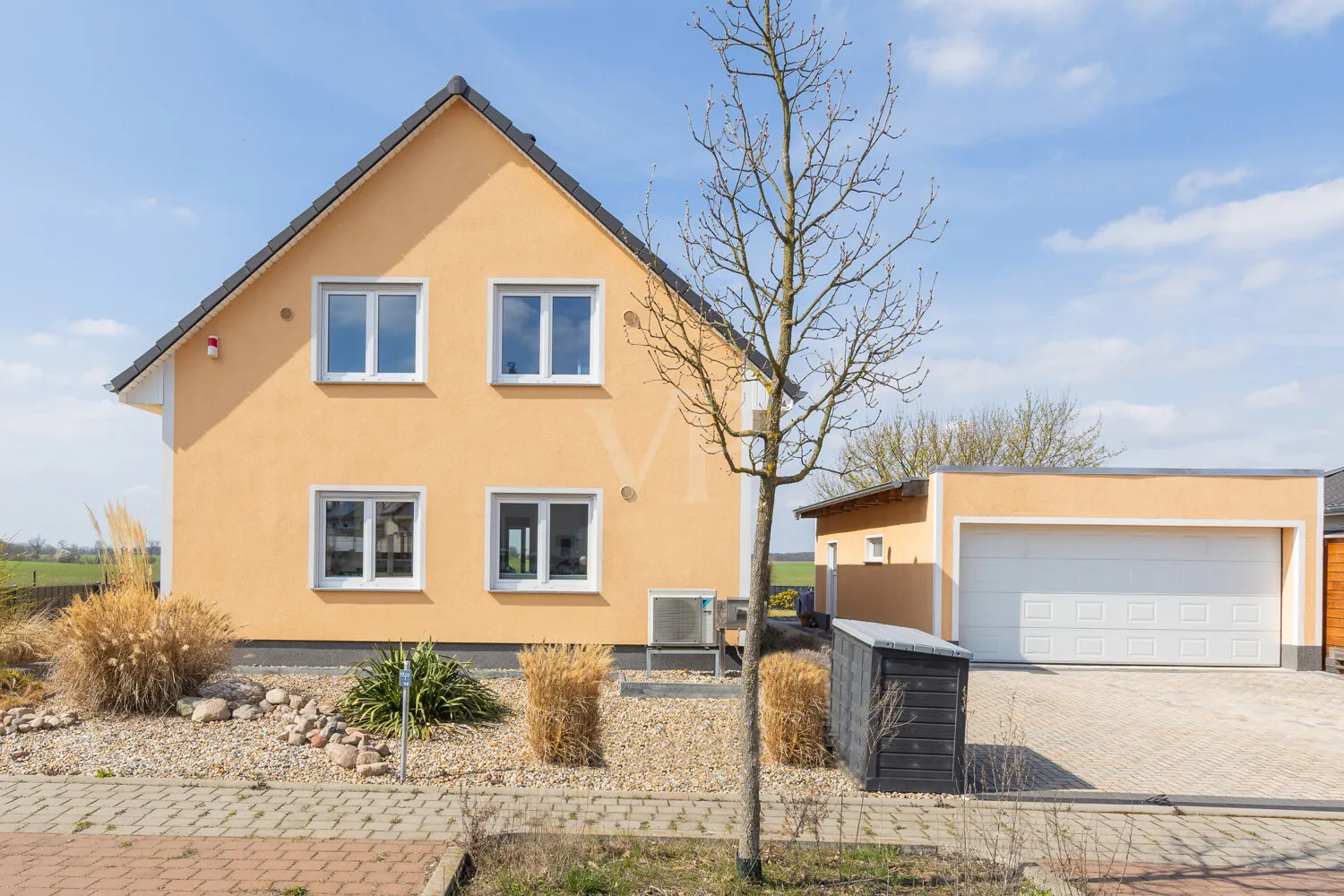 Straßenansicht