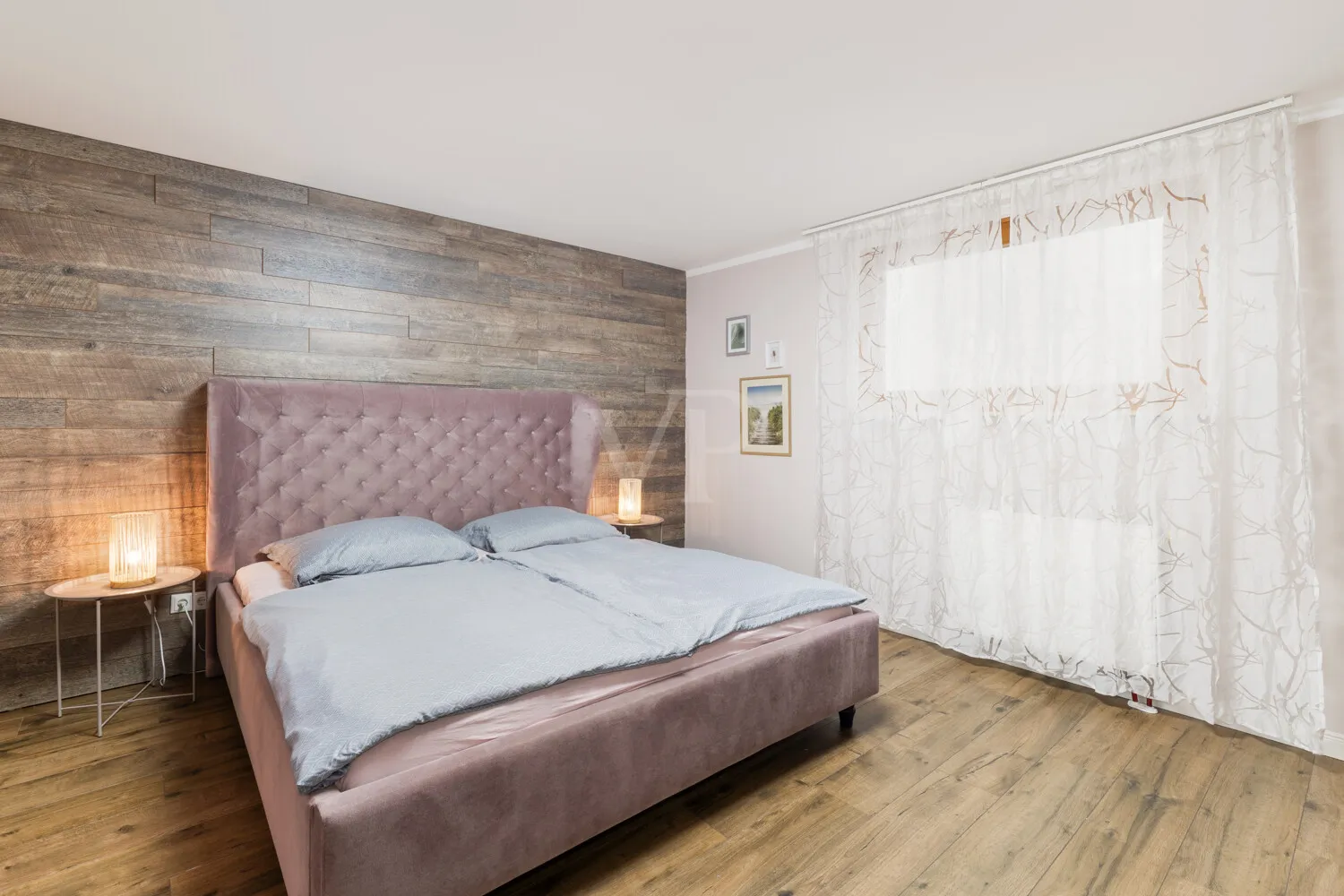 Schlafzimmer im Untergeschoss