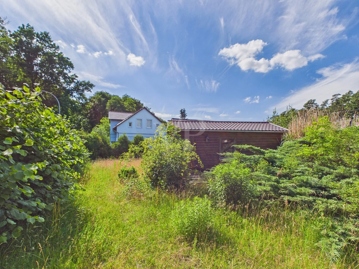 weiterer Holzbungalow