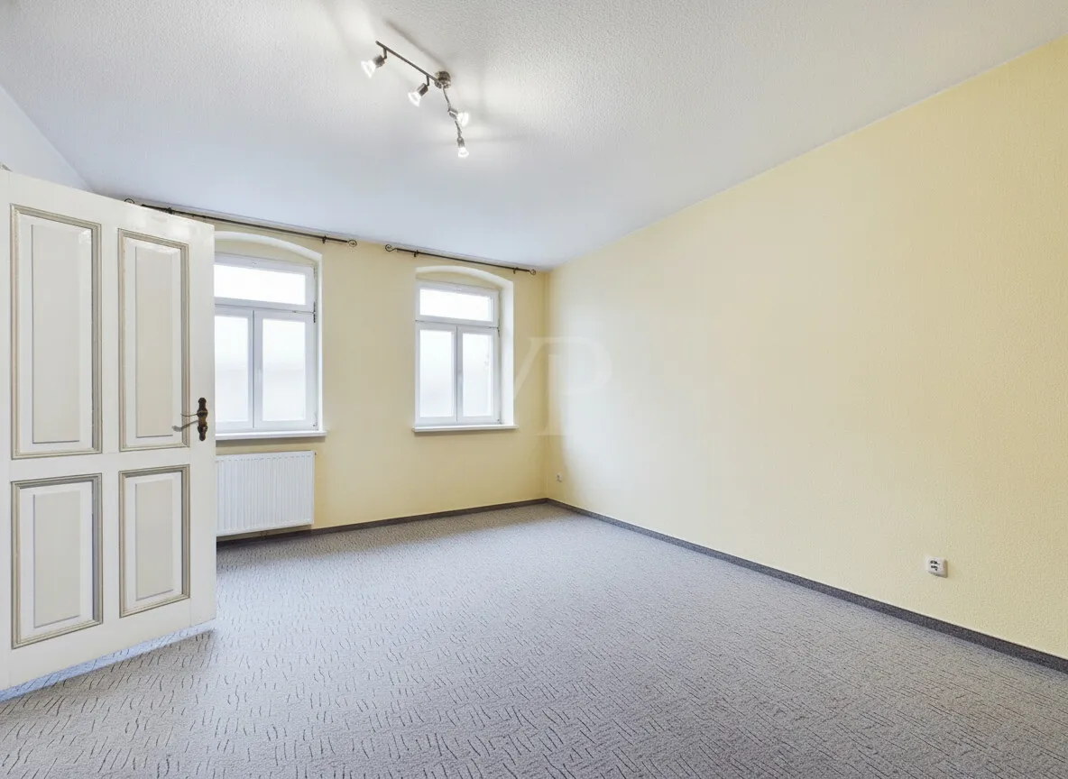 Zimmer im Dachgeschoss (KI)
