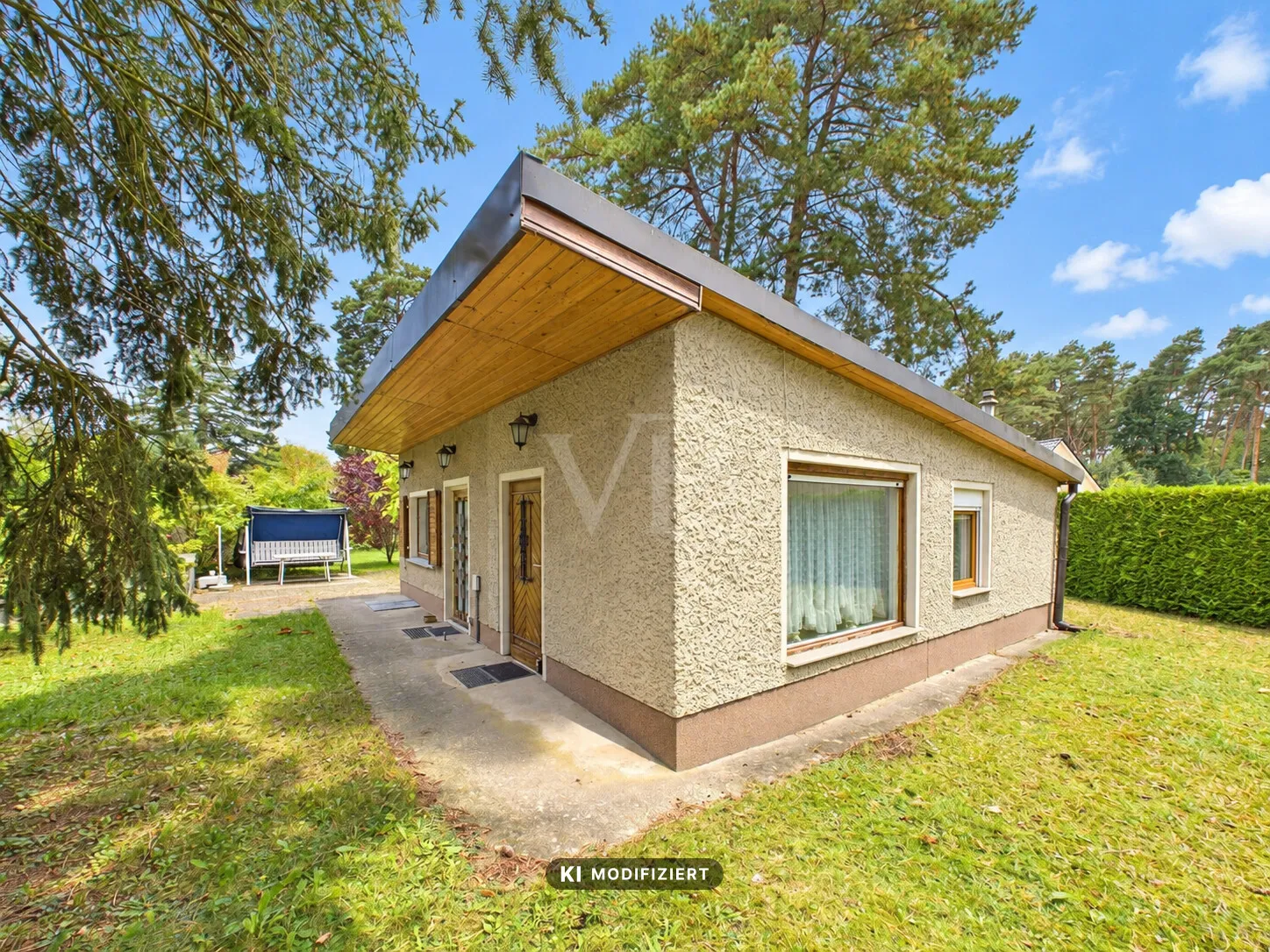 Grundstück mit Bungalow