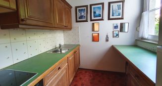 von_poll_real_estate_property_MR2025W0403_image_5
