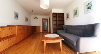 von_poll_real_estate_property_MR2025W0403_image_3