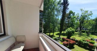 von_poll_real_estate_property_MRCG2025W0501_image_0