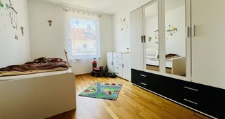 von_poll_real_estate_property_KK01052025_image_6