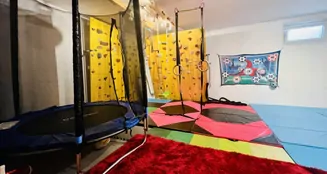 von_poll_real_estate_property_KK01052025_image_10