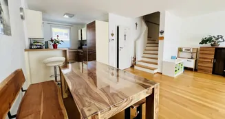 von_poll_real_estate_property_KK01052025_image_1