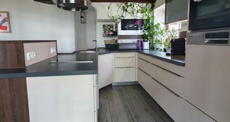 von_poll_real_estate_property_MR2025H0402_image_2