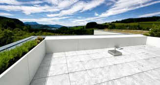 von_poll_real_estate_property_KK01072025_image_0