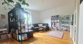 von_poll_real_estate_property_CG003M060825_image_0