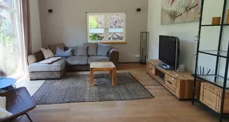 von_poll_real_estate_property_MR2025H0801_image_1