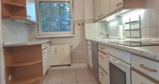 von_poll_real_estate_property_AM-19112025_image_8