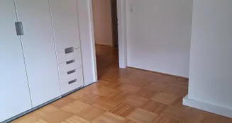 von_poll_real_estate_property_AM-19112025_image_11