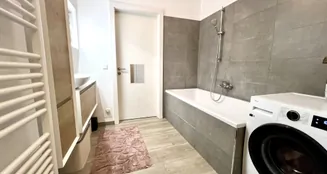 von_poll_real_estate_property_KK24112025_image_6