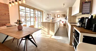 von_poll_real_estate_property_KK24112025_image_0