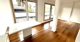 von_poll_real_estate_property_KK26112025_image_1