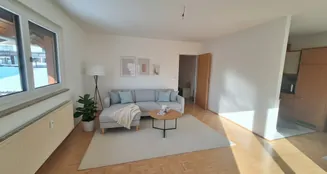 von_poll_real_estate_property_AMKK-21012026_image_3