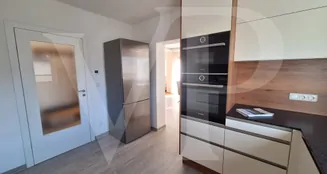 von_poll_real_estate_property_AMKK-20012026_image_5