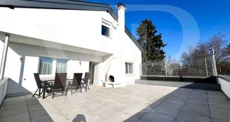 von_poll_real_estate_property_AMKK-20012026_image_0