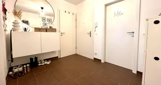 von_poll_real_estate_property_AM-5112025_image_3