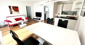 von_poll_real_estate_property_KK11112025_image_2