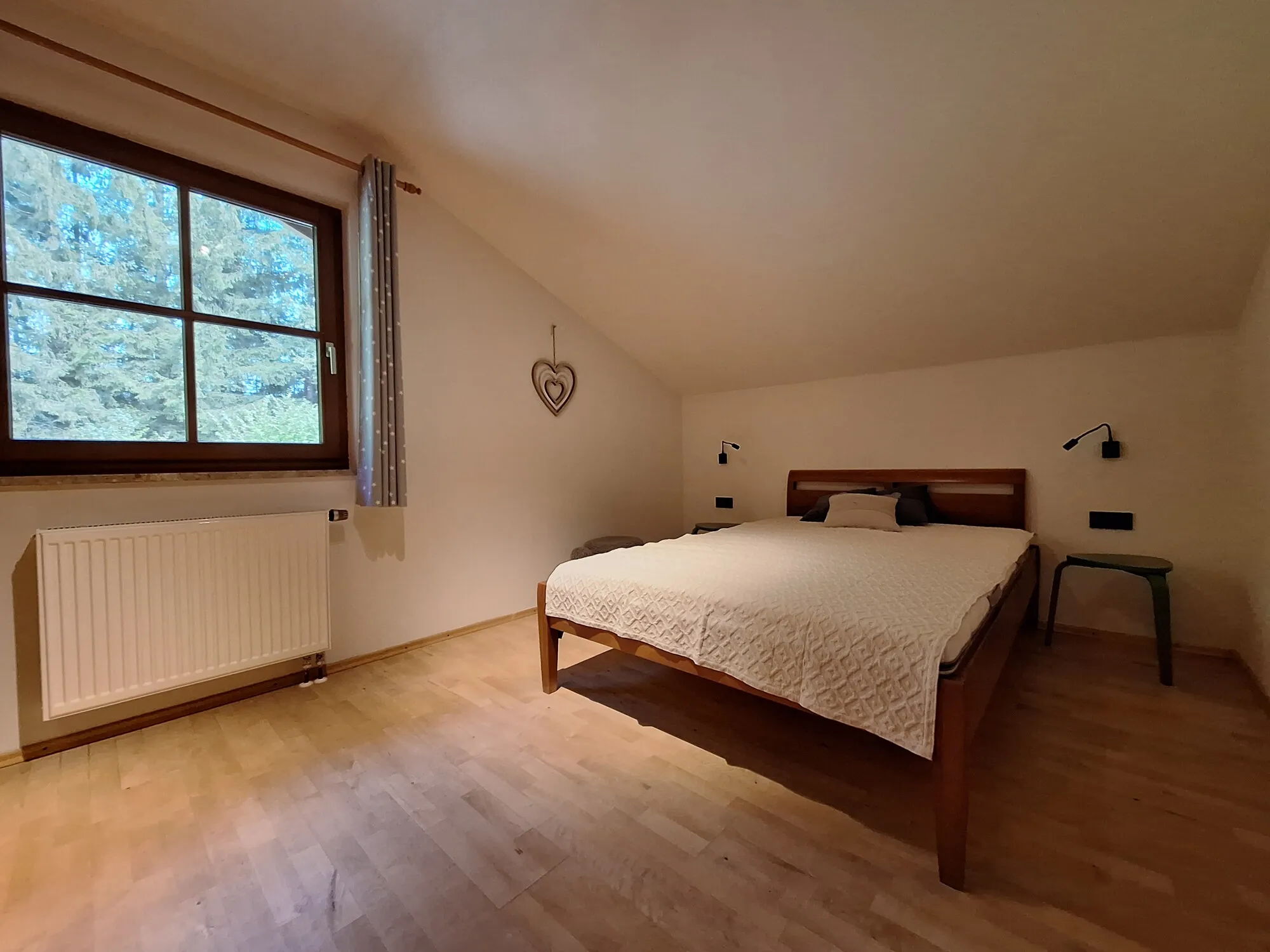 Schlafzimmer 3 OG