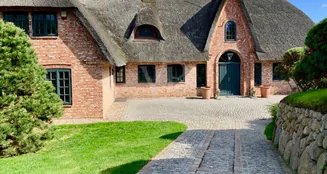 von_poll_real_estate_property_23073027_image_1