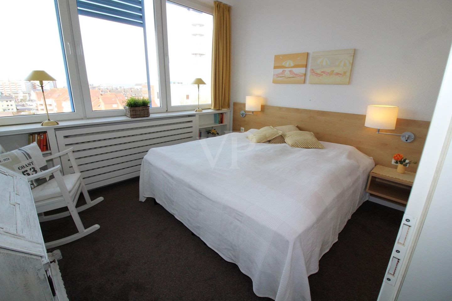 Schlafzimmer mit Stauraum