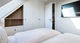 von_poll_real_estate_property_25235015_image_4