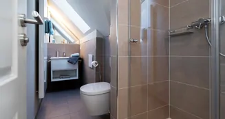 von_poll_real_estate_property_25235015_image_13