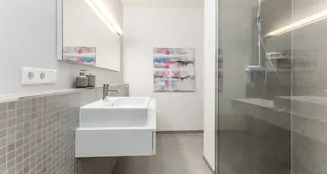 von_poll_real_estate_property_25235025_image_8