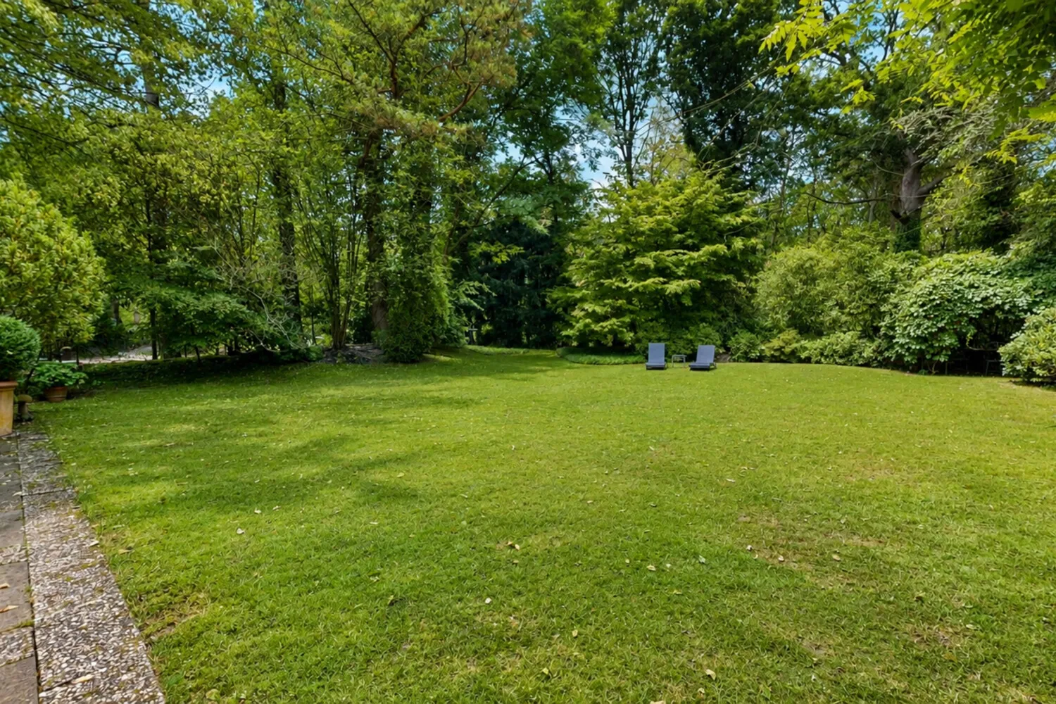 Parkähnliches Grundstück