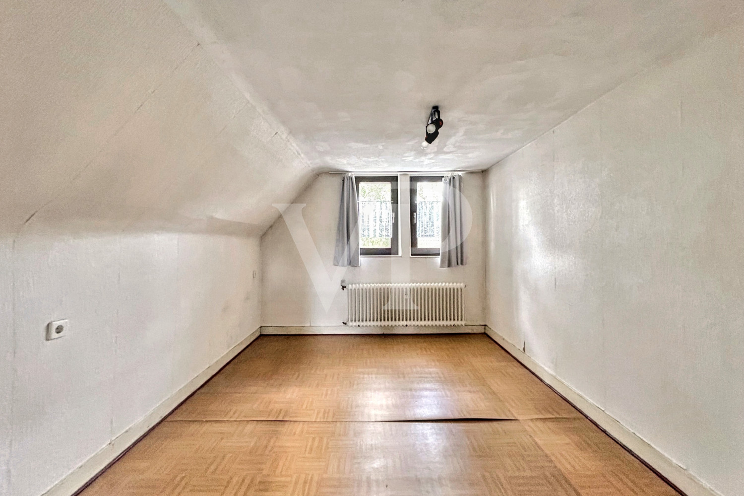 Durchgangszimmer im Dachgeschoss